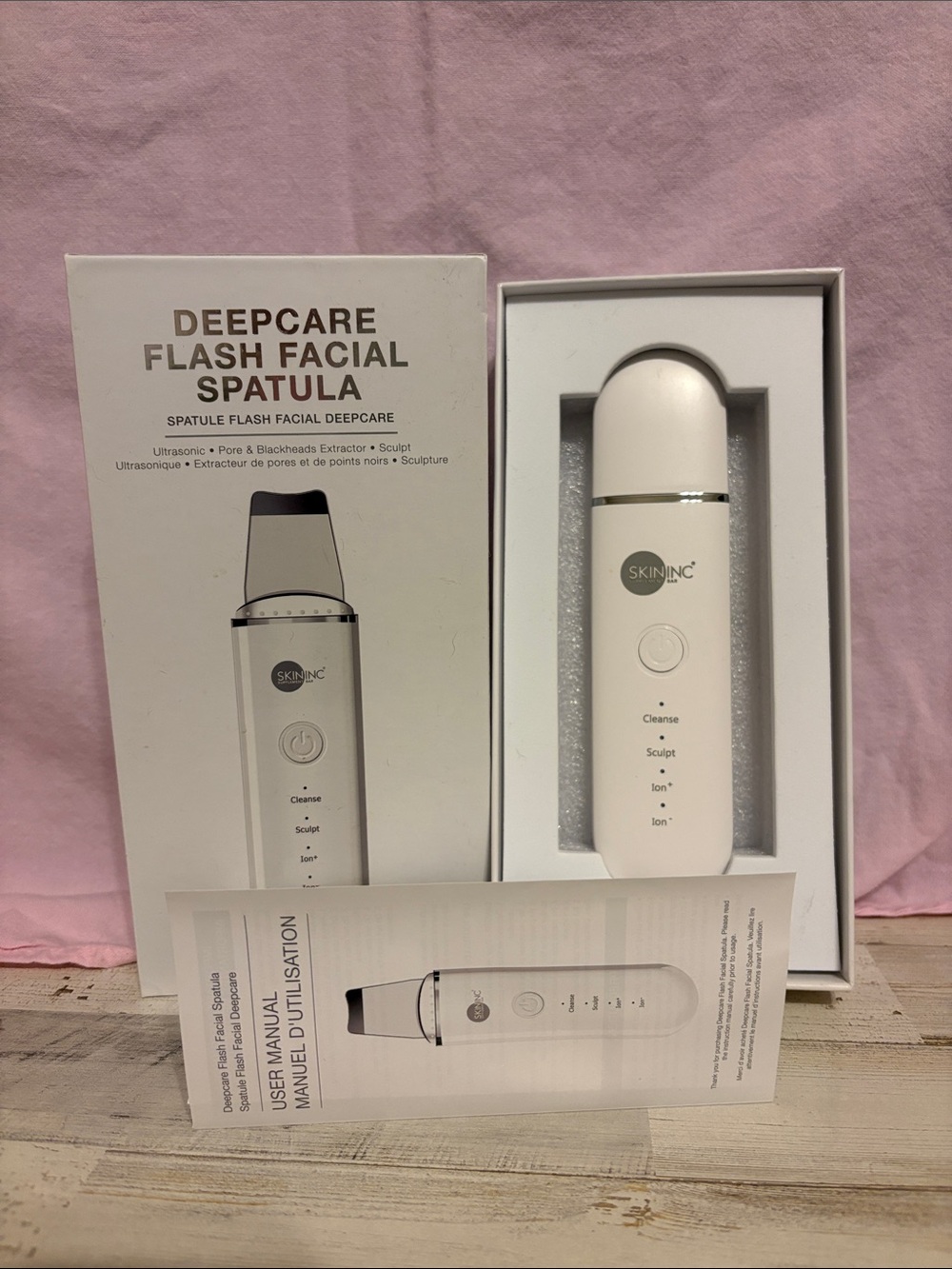 SkinInc DeepCare Flash Facial Spatula — White Ultrasonic Skin Tool